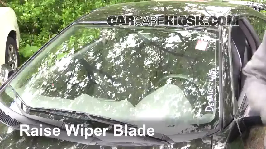 2001 Toyota Celica GT 1.8L 4 Cyl. Windshield Wiper Blade (Front)